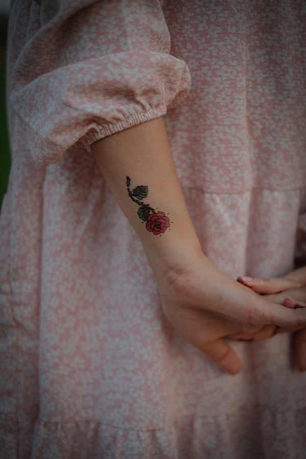 Real customer wearing Roses On My Whatsapp Forwards