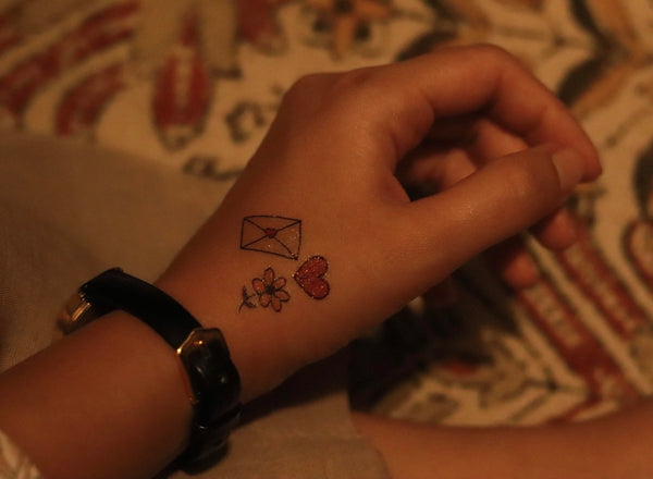 Real customer wearing The Alipore Post Postcard
